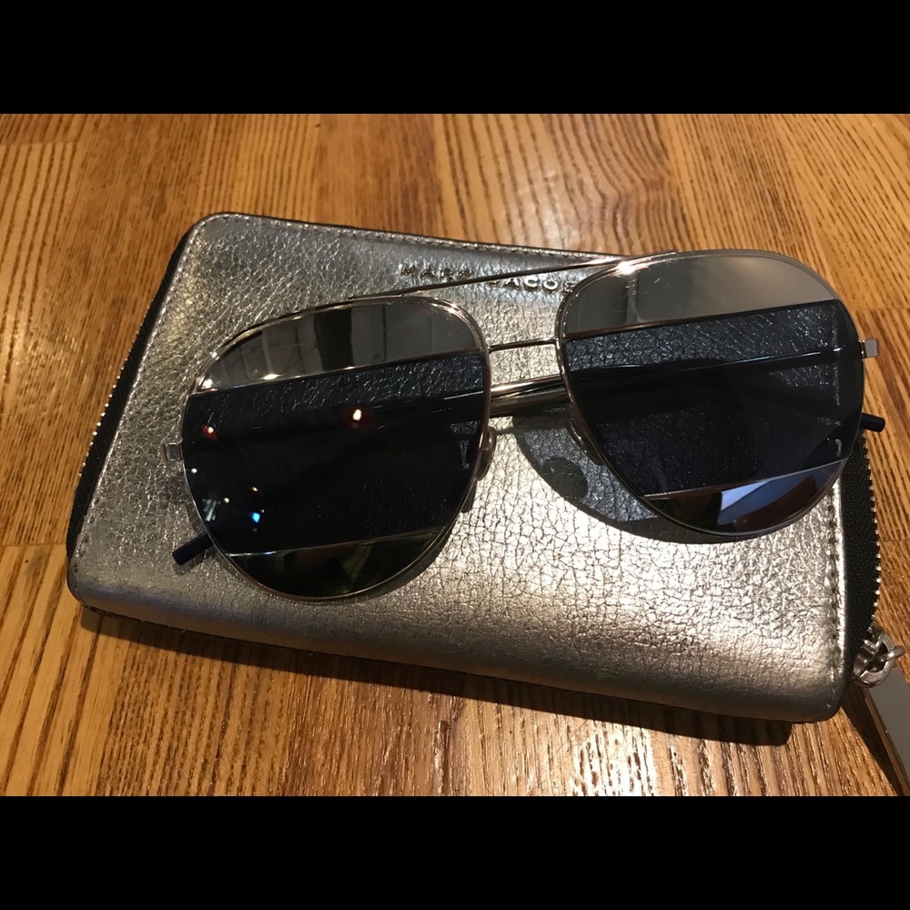 Dior Men's Aviator Sunglasses in Gold and Black - Picture 5 of 8